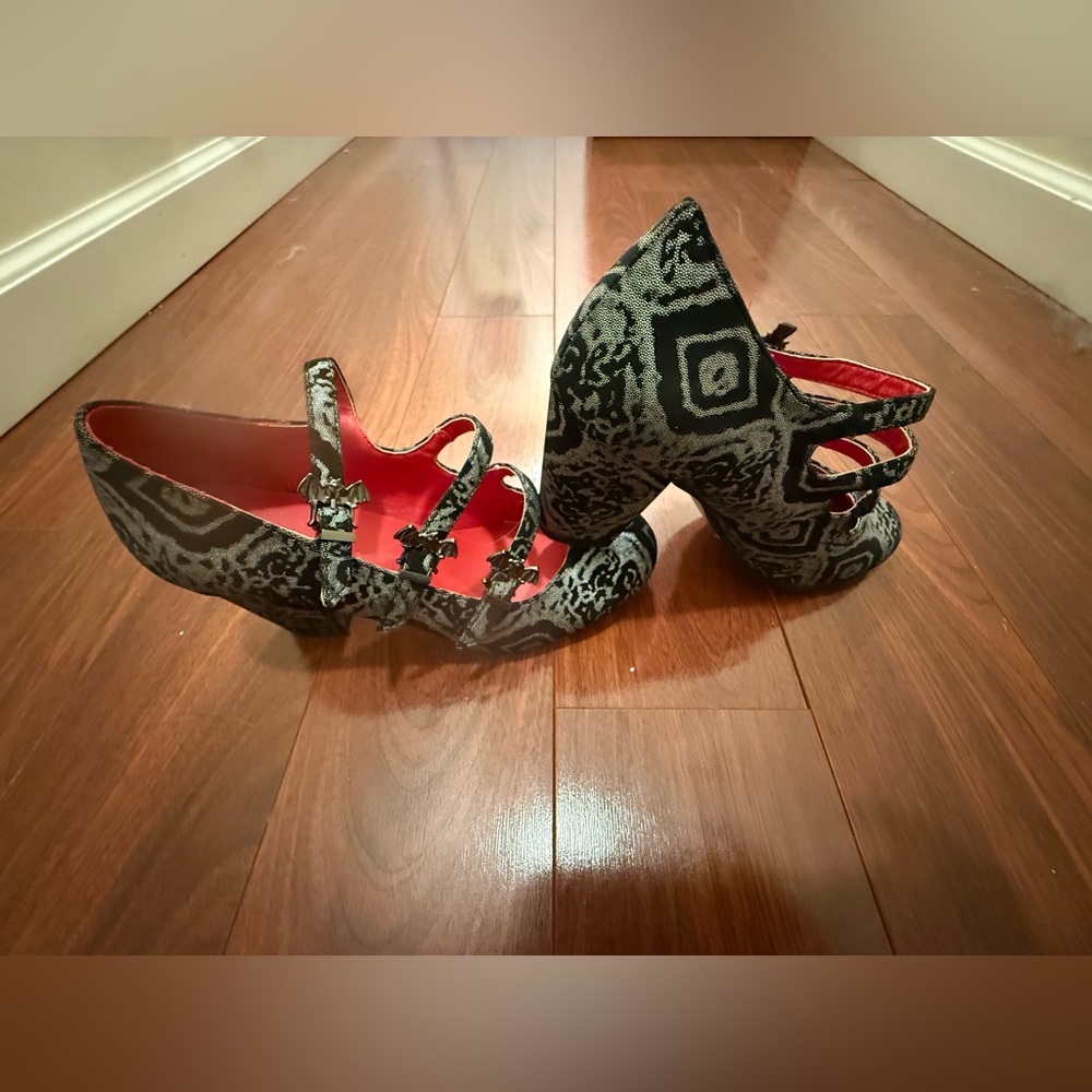 Demonia Vivika Mary Jane pump triple bat buckle Dolls Kill - Picture 2 of 9